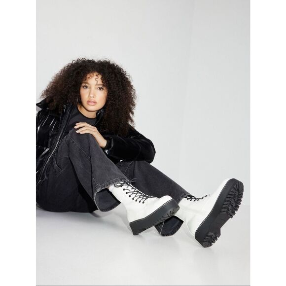 Jeffrey Campbell Women’s 6.5 Lugged Platform Sopas White Lace-Up Boots - Picture 1 of 16